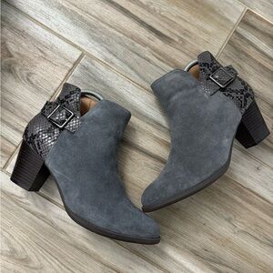 Vionic Naomi Women's Suede Snake-Print Water-Resistant Boots Size 8